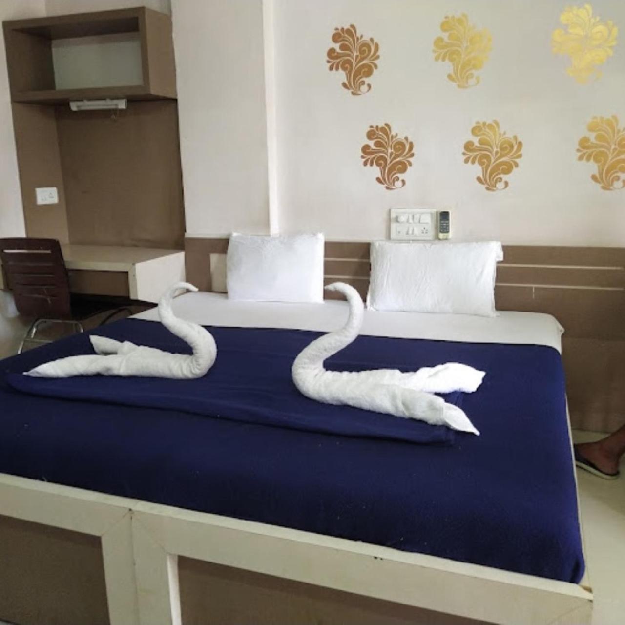 Hotel Divya Jyot Residency Bhuj Esterno foto