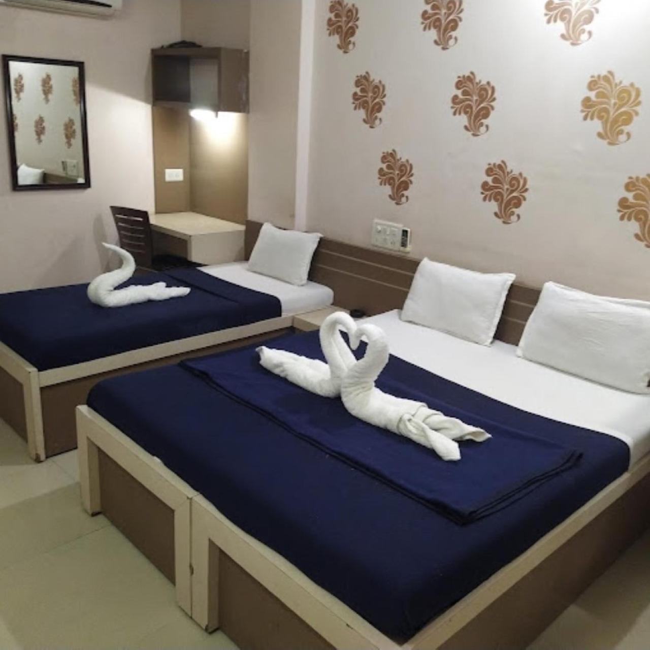 Hotel Divya Jyot Residency Bhuj Esterno foto